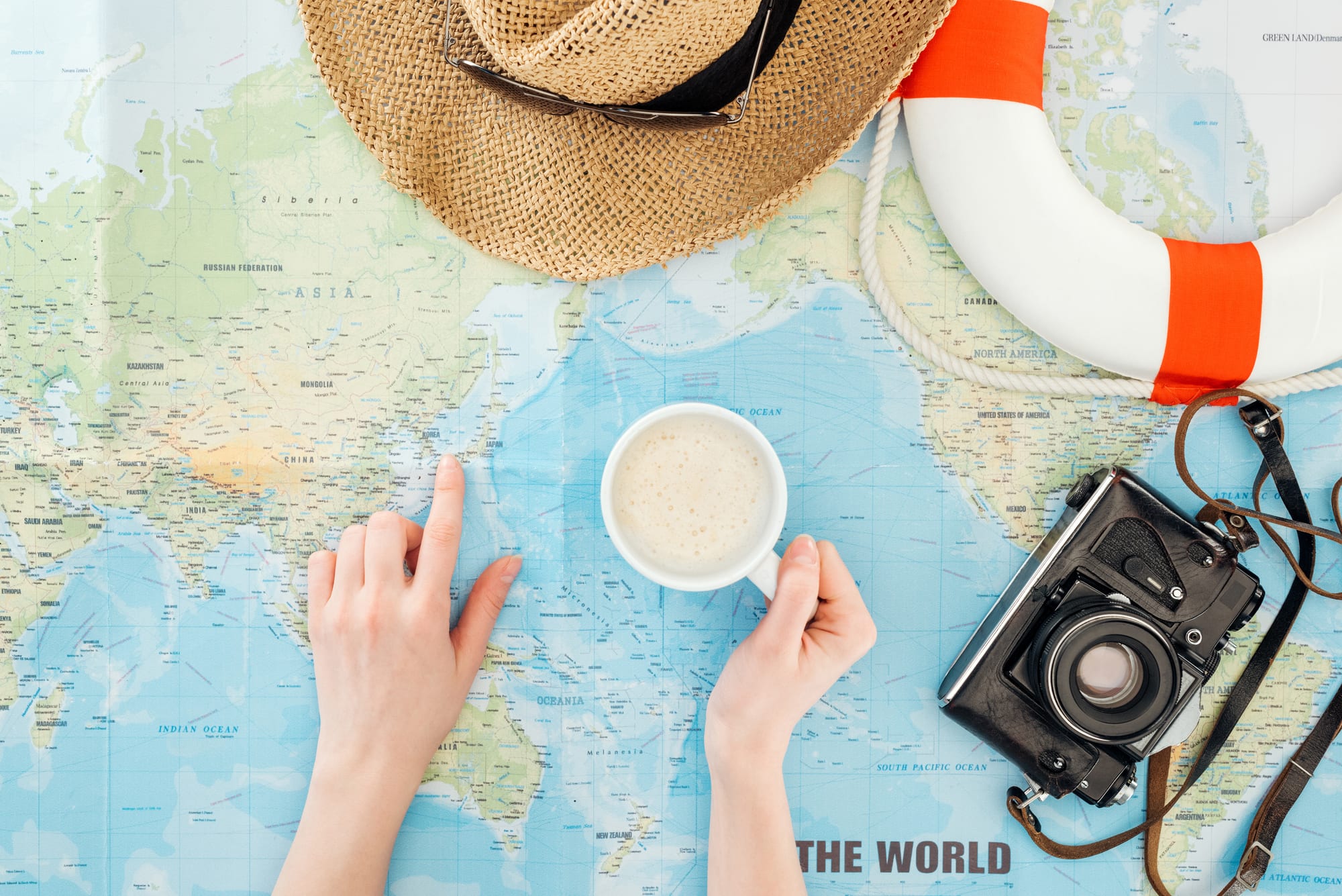 how to become a flight attendant